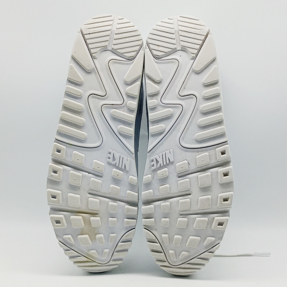 Nike Air Max 90 Streetwear/Lifestyle Shoes Size 10.5 for Men - Picture 4 of 11